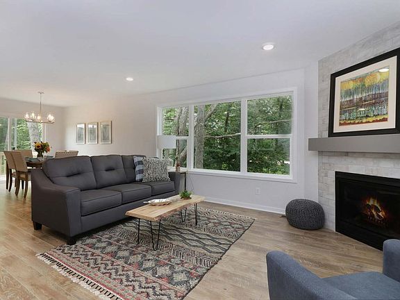 3rd image of 511 Big Sable Dr Unit 13