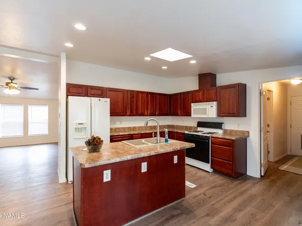 1421 S Burlington St, Flagstaff, AZ 86001