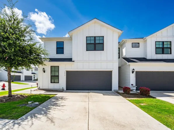 147 Waterside Rd #A, Buda, TX 78610