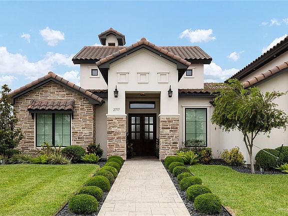 3rd image of 2717 W Duke Dr