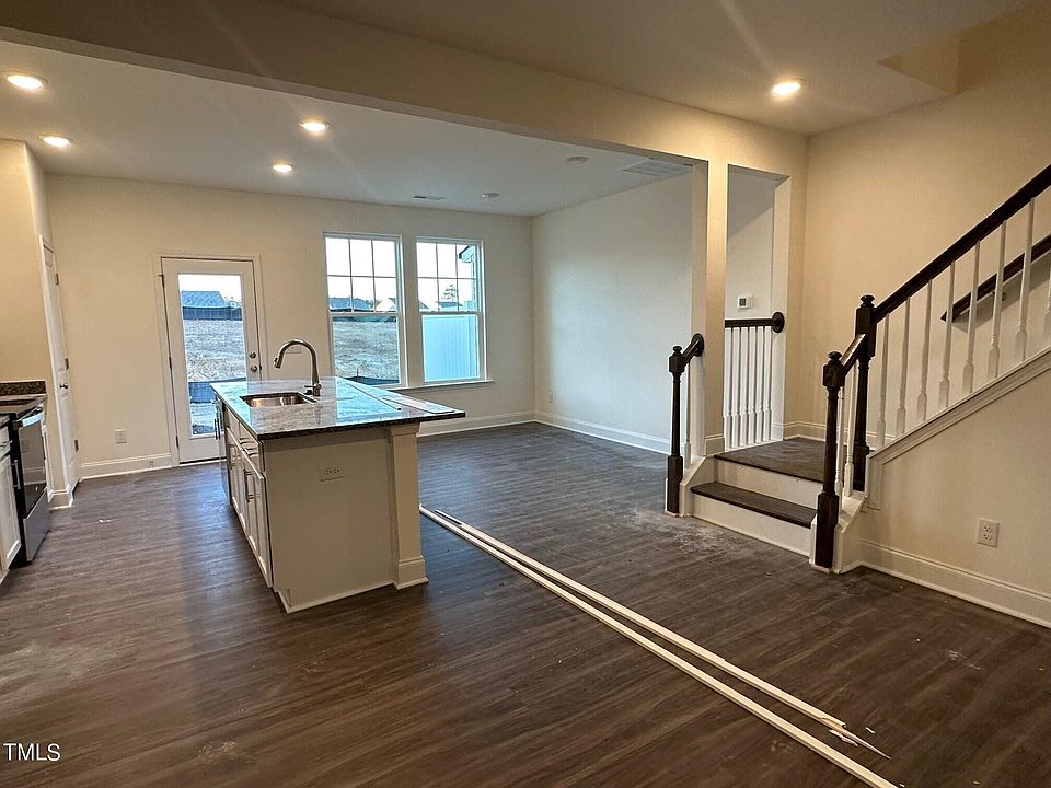 1205 Channel Drop Loop #212, Zebulon, NC 27597 | Zillow