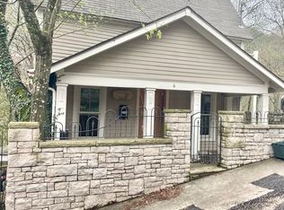 4 Douglas St #1, Eureka Springs, AR 72632