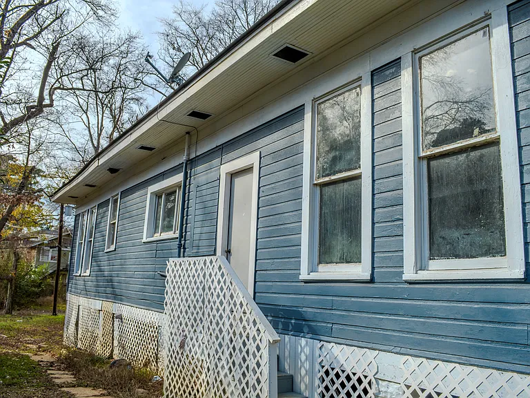 2416 Highland Ave — Photo 19