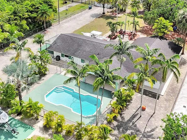 26100 SW 192nd Ave, Homestead, FL 33031