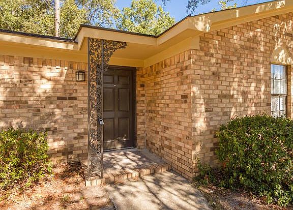 4th image of 347 Park Way Ct W