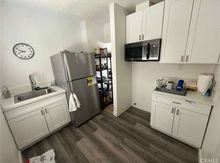 1438 N Summit Ave #B, Pasadena, CA 91103