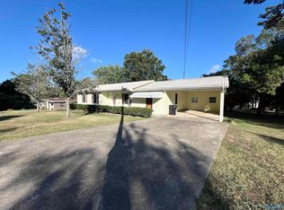 1811 Forest Ave NW, Fort Payne, AL 35967