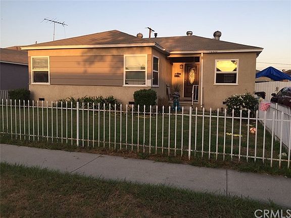 2nd image of 12322 Summer Ave