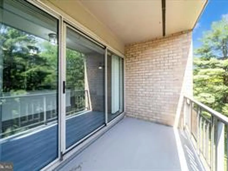 12202 Braxfield Ct #16/228 — Photo 38