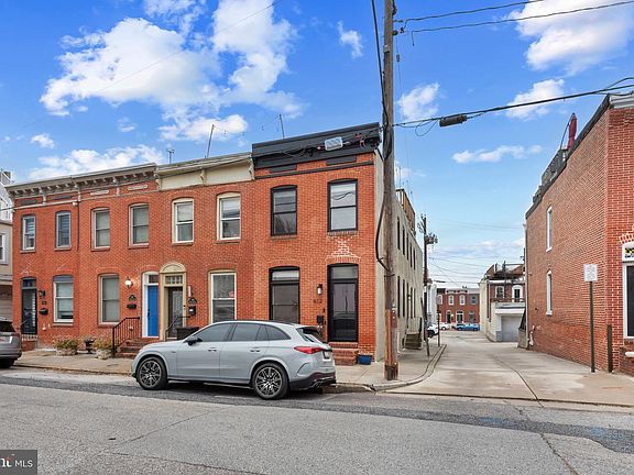 2nd image of 612 S Bouldin St
