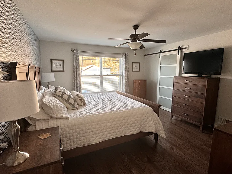 27 Central Ave — Photo 10