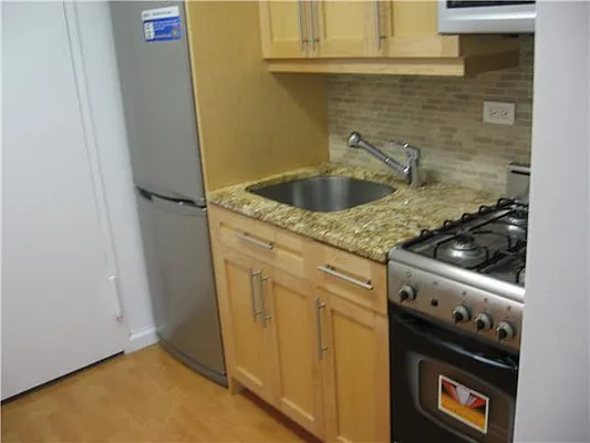 Rented by RELO REDAC INC. | media 18