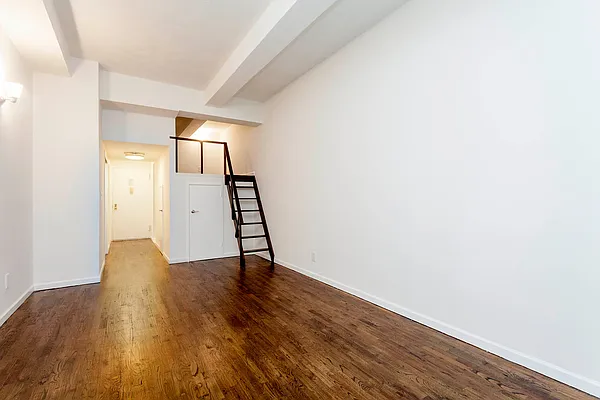 Rented by Mirador Real Estate | media 20