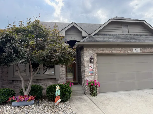 765 Cottage Ln, Greenwood, IN 46143
