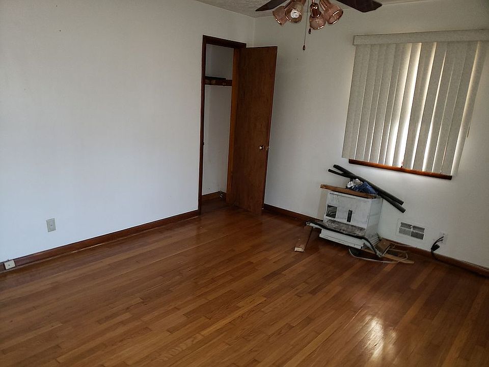 1st image of 7916 W Grantosa Dr