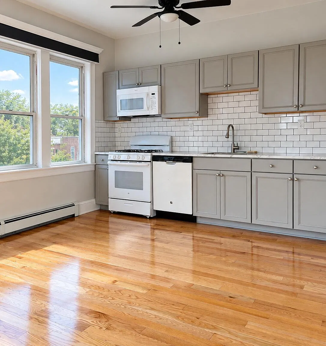 3 bed, 1.0 bath, 3588 sqft, $3,000 — Photo 2