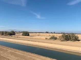 5995 Poe Rd, Westmorland, CA 92281