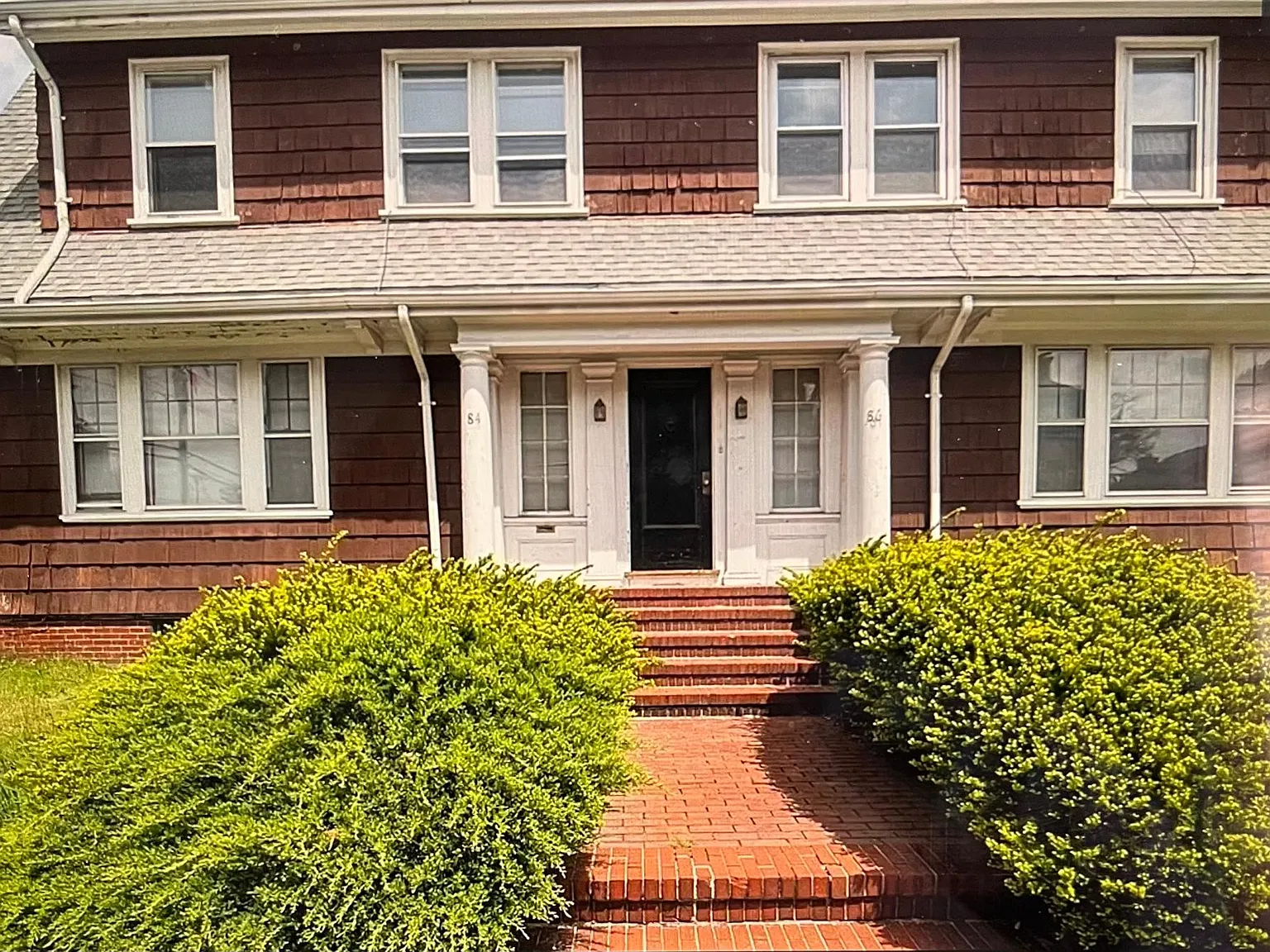 1 bed, 1.5 bath, 250 sqft, $1,000 — Photo 2