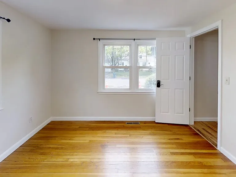 58 Knob Hill Dr — Photo 24