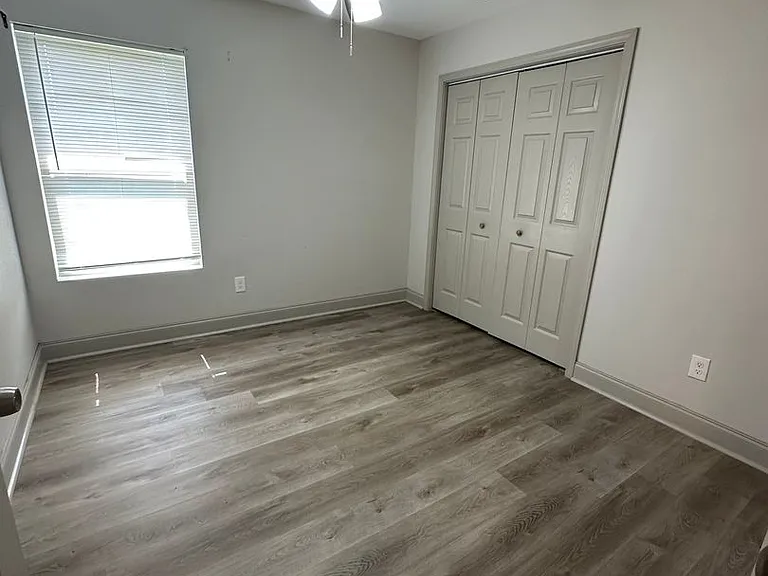 1406 Memory Ln — Photo 18