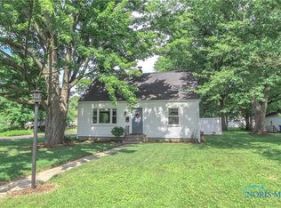 5084 Winona Dr, Toledo, OH 43613