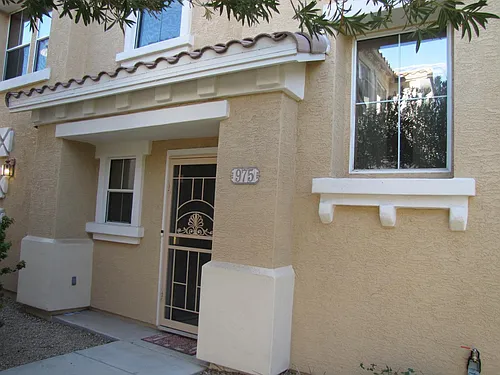 975 W Wendy Way Photo 1