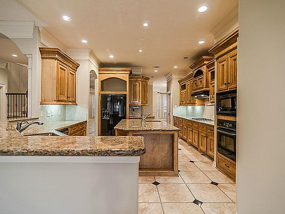 3rd image of 3907 Forbesbury Dr