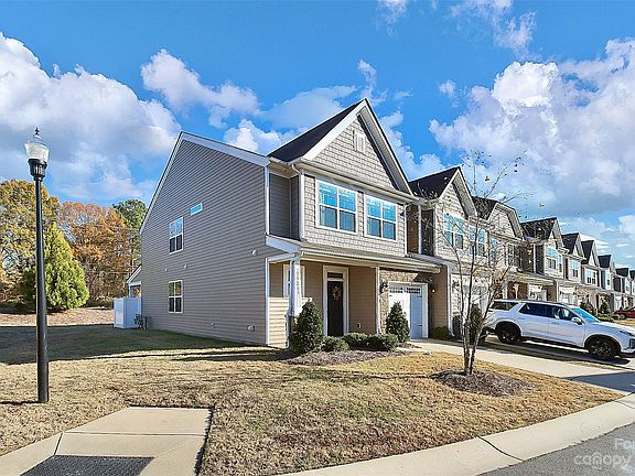 2nd image of 13243 Savannah Point Dr
