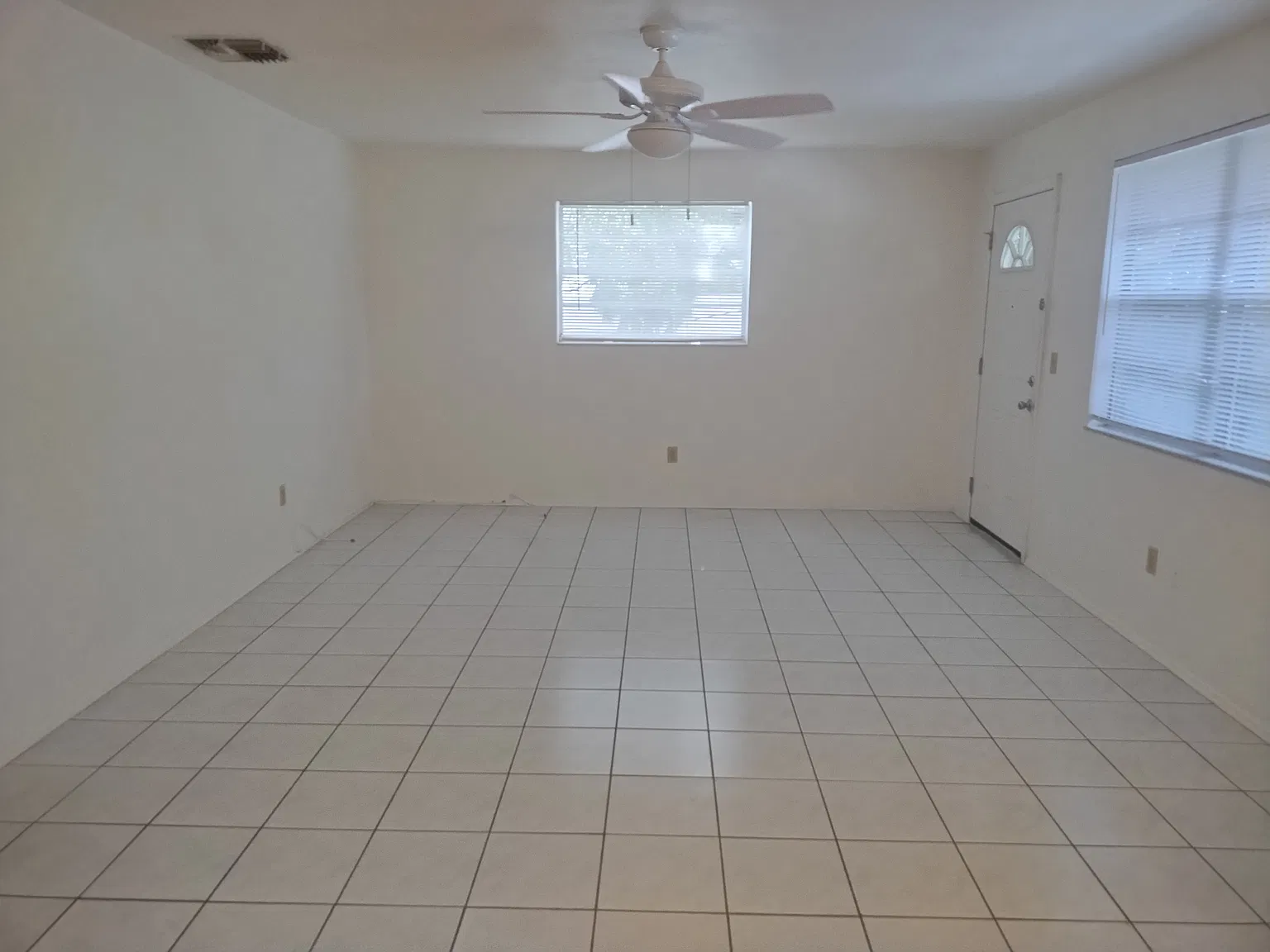 3069 Huron Avenue — Photo 3