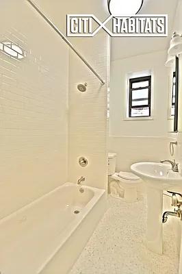 Rented by Citi Habitats | media 34