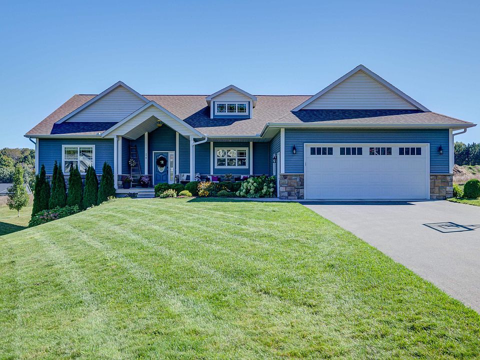 1st image of 278 Farm Ln