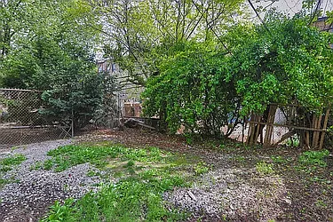 Rented by Green Leaf Management, LLC