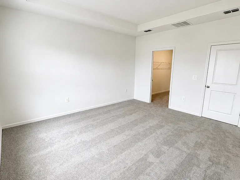 2641 Skyline Loop — Photo 11