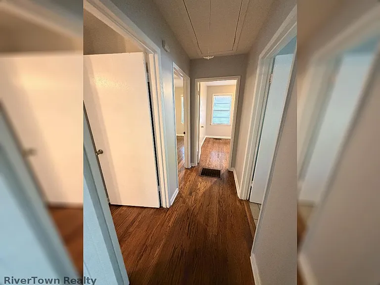 3358 Parham St — Photo 9