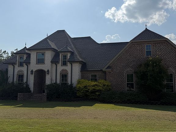 3rd image of 182 Chickasaw Trl
