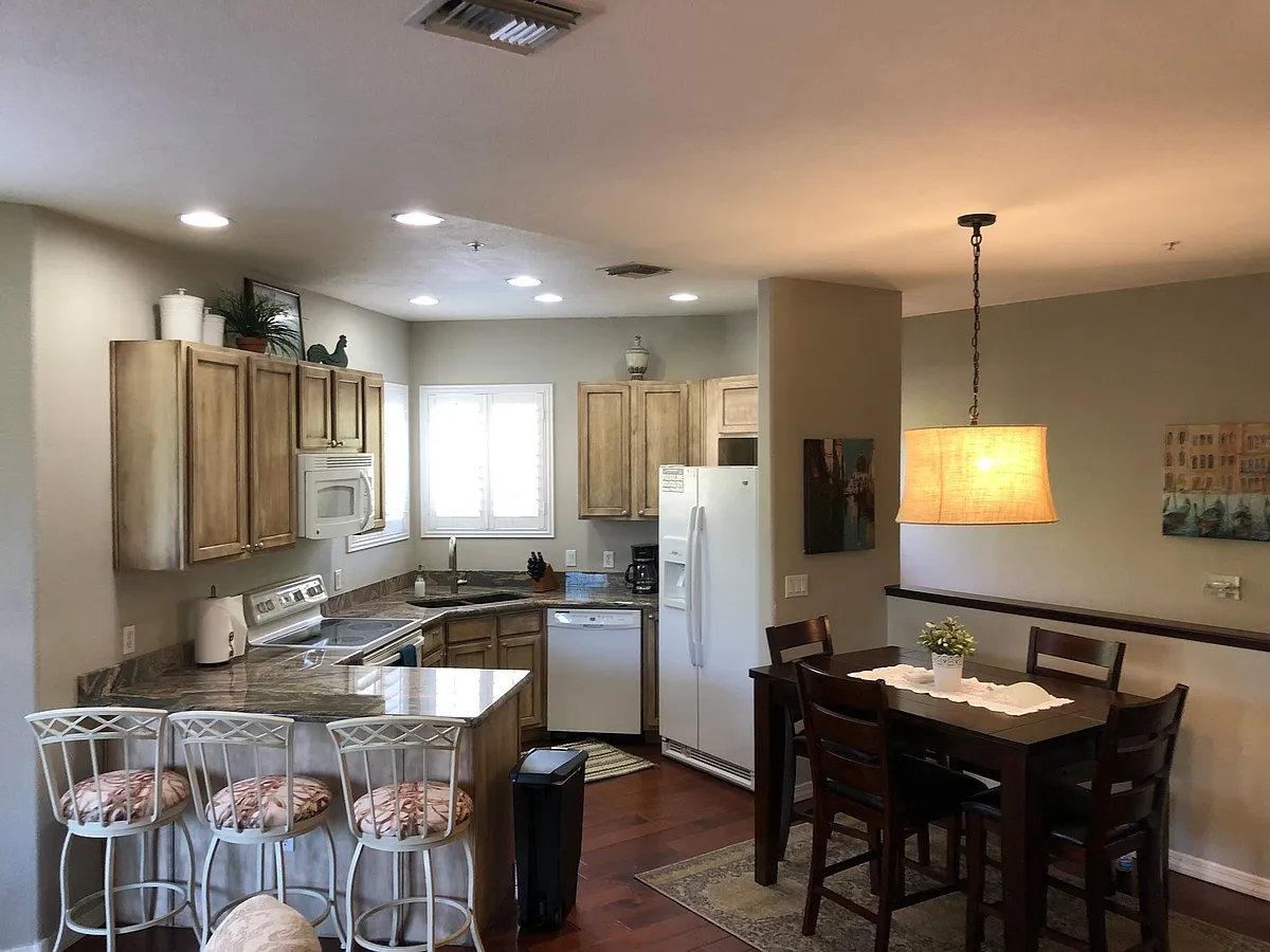 Building Photo - 6535 E Superstition Springs Blvd #201