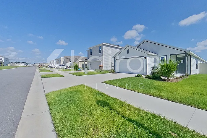 4383 SW 85th Ln — Photo 2