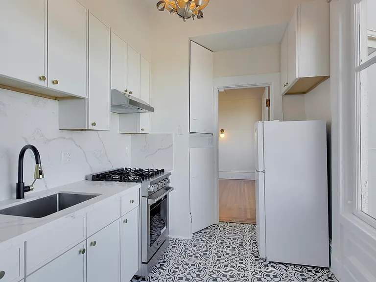 2160 Vallejo St #5-6 — Photo 16