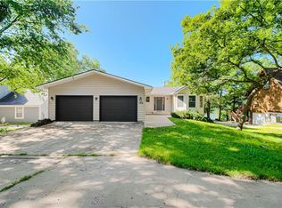 106 Timber Valley Dr, Linn Valley, KS 66040