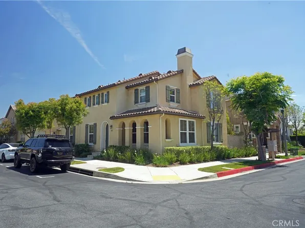 906 N Woodbine Way, Azusa, CA 91702