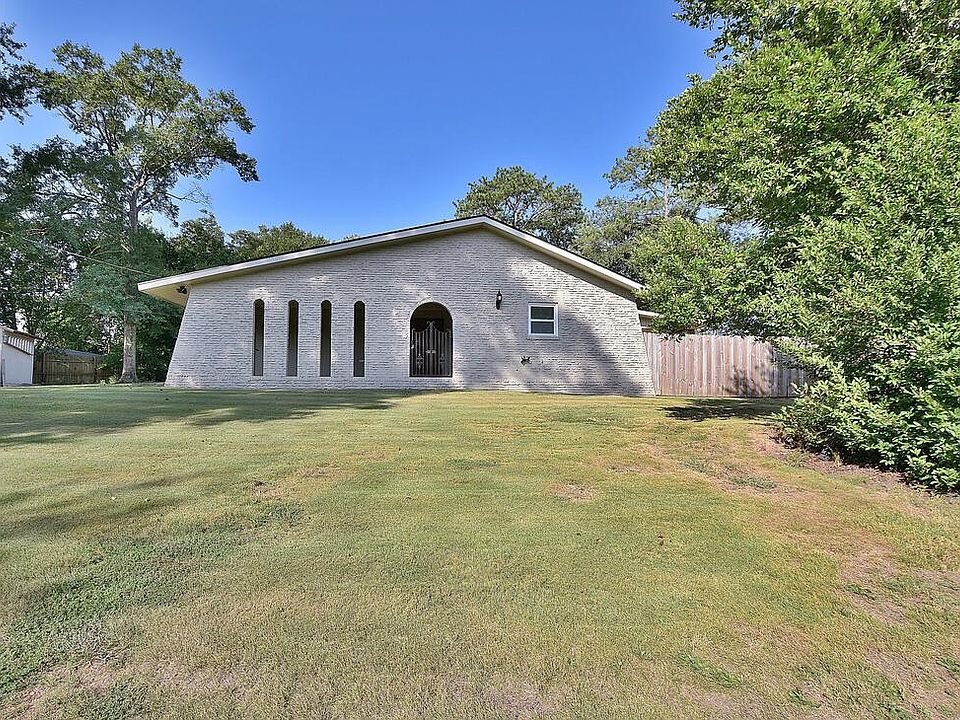 1st image of 3 Neassie Ct