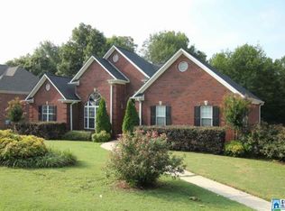 525 Wynlake Ct, Alabaster, AL 35007