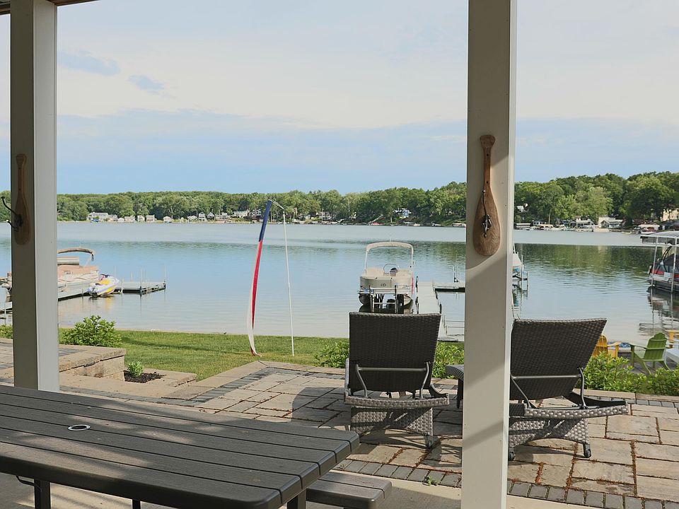 66298 95th Ave, Dowagiac, MI 49047 | Zillow
