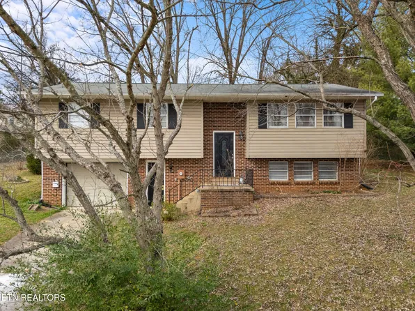 307 McMasters Pl, Maryville, TN 37801