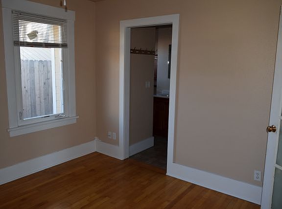 5th image of 1211 1st St W