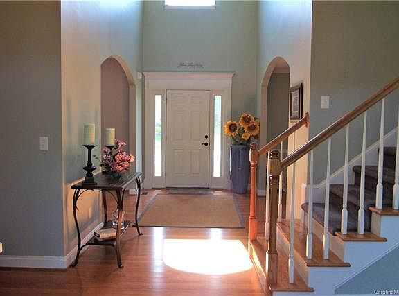 3rd image of 236 Montibello Dr
