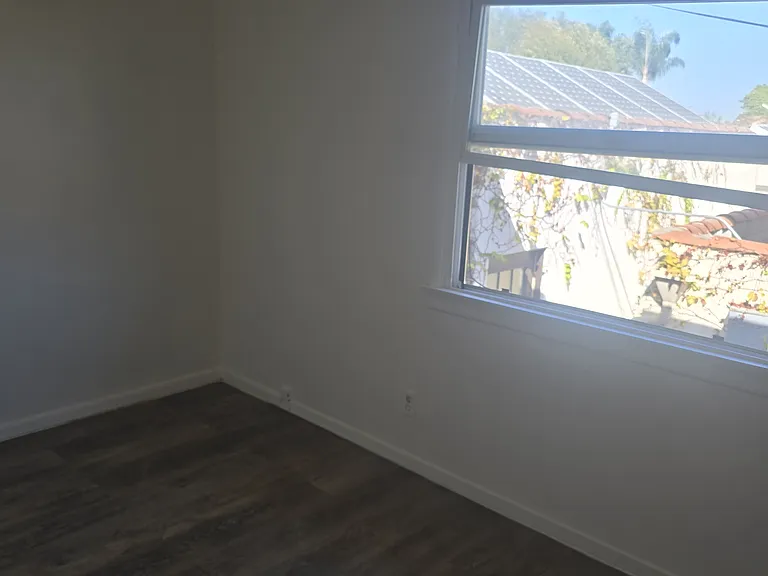 1467 E Main St #H — Photo 3