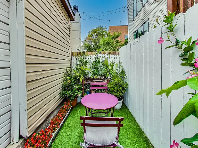 1818 W Superior St #2R — Photo 26