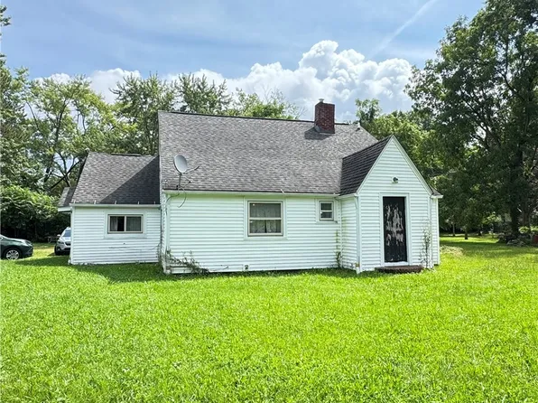 547 Ewart Rd, Akron, OH 44312