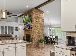 W177N12607 De La Ct, Germantown, WI 53022